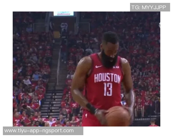 浓眉在垃圾时间终于得分赛场上演逆袭时刻引发热议 浓眉在垃圾时间终于得分赛场上演逆袭时刻引发热议