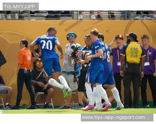 切尔西曾出价4000万追费尔明现身价飙升至7000万欧冠双响助力赛季双10