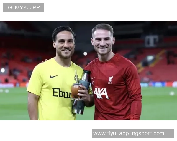 麦卡哥哥:身材不高但技巧出众,我们总能找到进球的机会 麦卡哥哥:身材不高但技巧出众,我们总能找到进球的机会